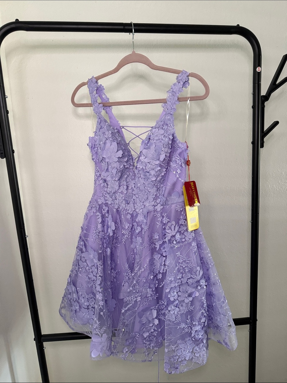 Lilac Floral AppliquΓ© V-Neck A-Line Prom Dress